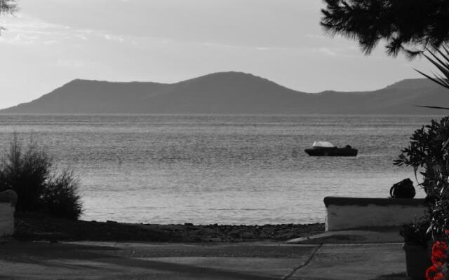 Bouriti Eleni Tzamaros