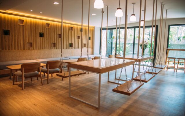 Mii Hotel Srinakarin