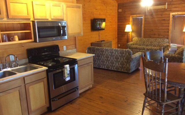 The Smoke House Lodge And Cabins