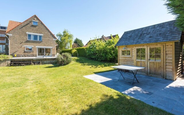 Villa in Koksijde Near Town Center