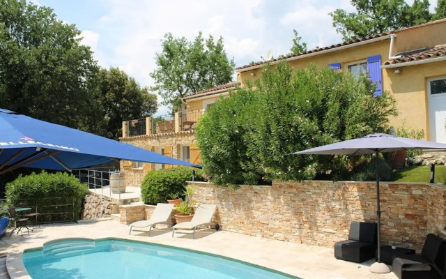 Holiday Home With Large Garden and Pool