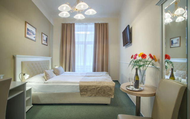 Hotel Taurus
