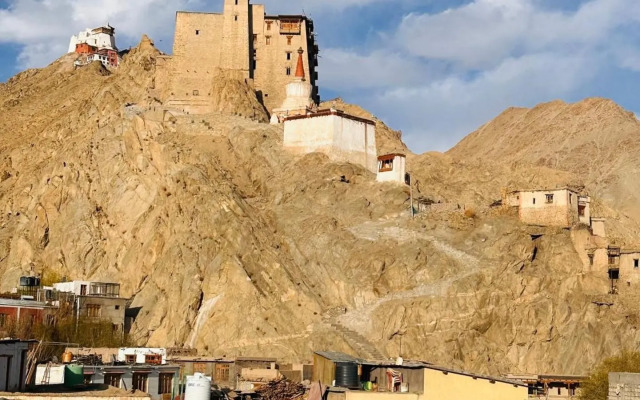 Paradise Leh Residency