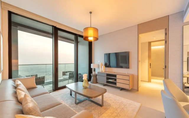 Luxury Marina View Apartment in Address JBR