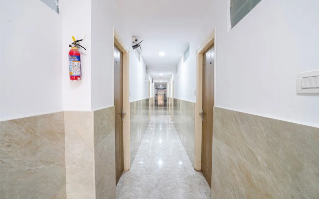 Fabhotel Humming Suites