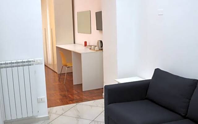 SoLuMa' Chiaja Rooms