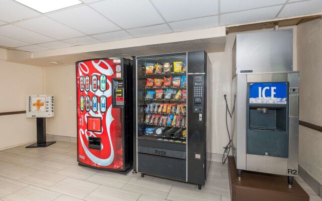 Red Roof Inn Knoxville Central - Papermill Road