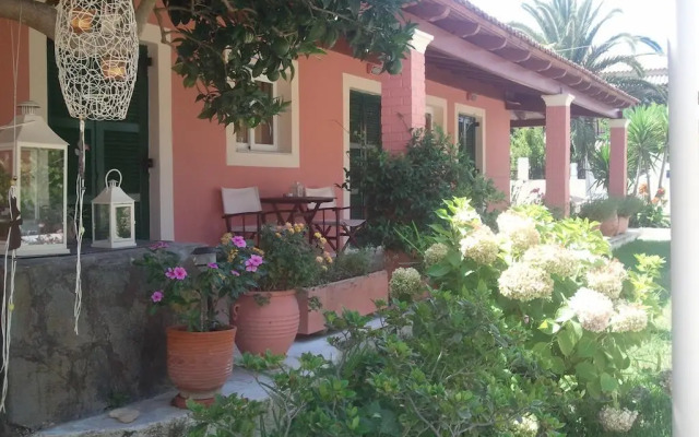 Nikodimos Garden Studios