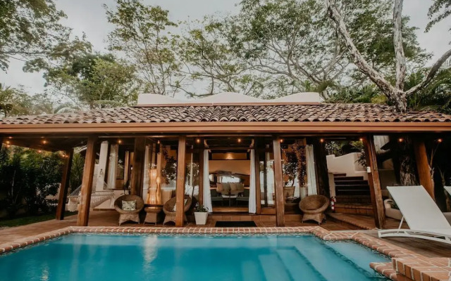 Sansara Surf and Yoga Resort - Retreat