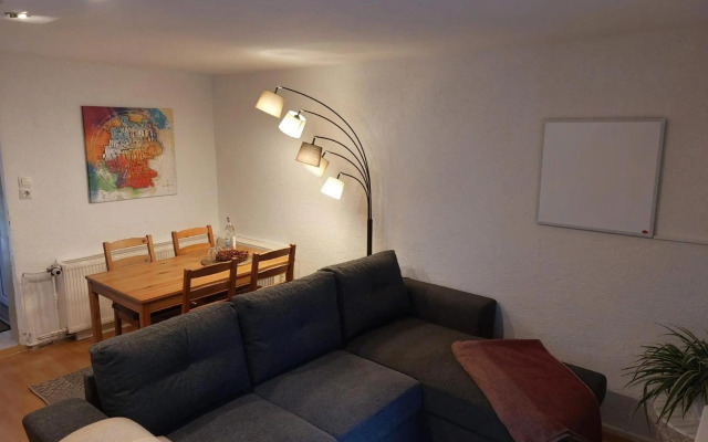 Kleine gemütliche Ferienwohnung günstige Lage