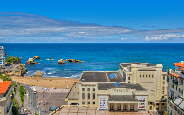 Hotel Plaza Biarritz Plage - Handwritten Collection