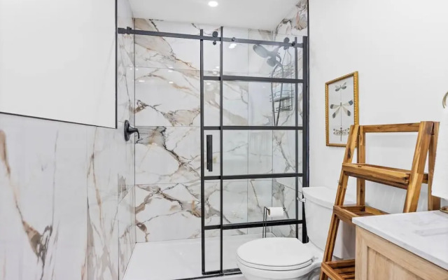 Luxury poolside paradise