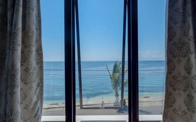 RedDoorz Plus Syariah @ Hotel Boulevard Luwuk