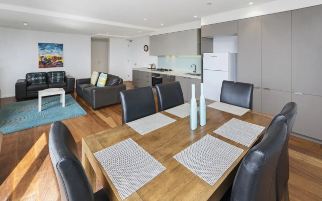 Pier Point 404- Luxe on Geelong Waterfront, 2 BDRM