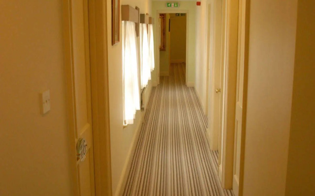 Stratford Limes Hotel