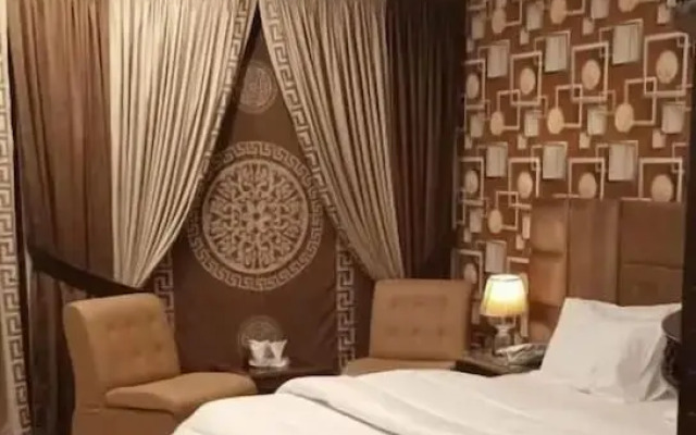 Madcrew Lodge