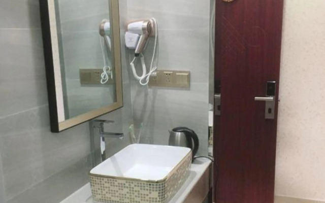 Nuoyang Hotel