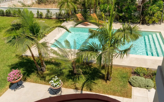 Villa Bali With Pool by Wonderful Italy