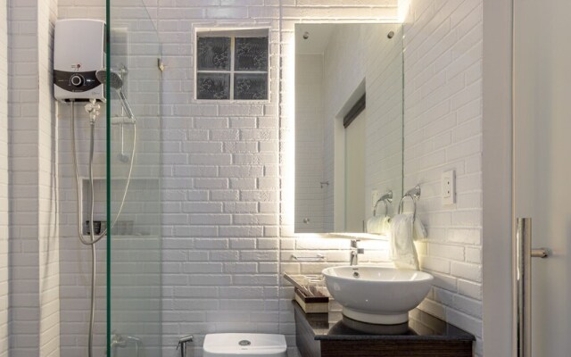 Zen Rooms Elkanville Hotel