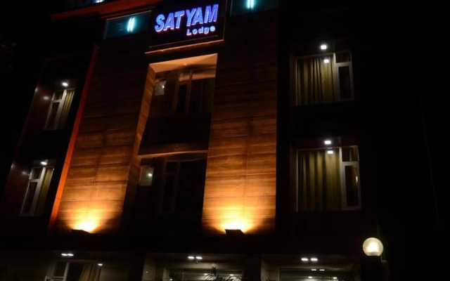 Satyam Lodge