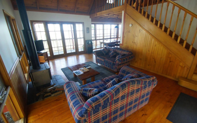 Eaglereach Wilderness Resort