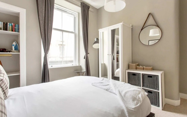 1 Bedroom Flat In Edinburgh