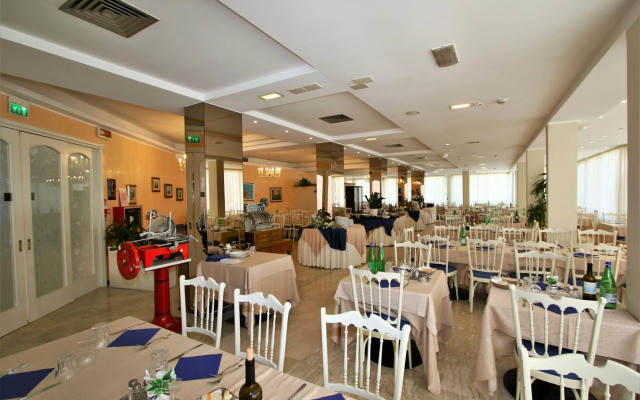 Hotel De Amicis