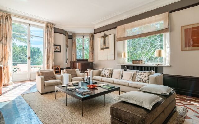 Premium Holiday Home in Cannes la Bocca With Swimming Pool