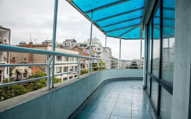 FM Luxury 1-BDR Maisonette with Terrace