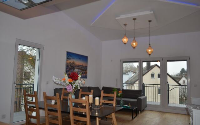 Unique Apartment 11
