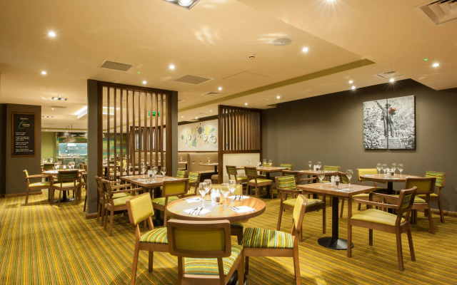 Отель Premier Inn London Holborn