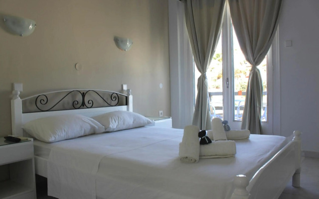 Syros Holidays