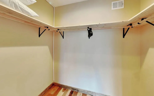 Fortune Mountain Retreat