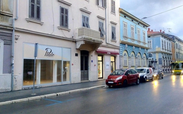 Studio in Pula center