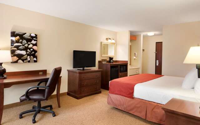 Country Inn & Suites by Radisson, Cedar Rapids Airport, IA