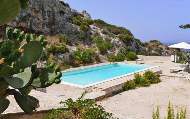 Igloo Home Plemmirio with Sea Access & Pool