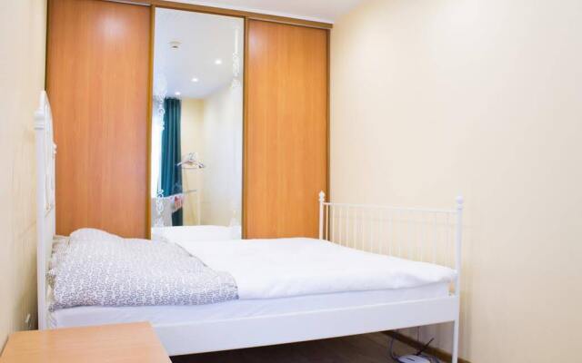 Apple Apartment Ploshad Svobody