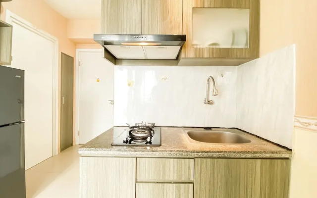 Comfy 2Br Near Mall At Green Pramuka City Apartment