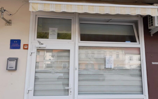 T & P- 200m From Centar City - SA1