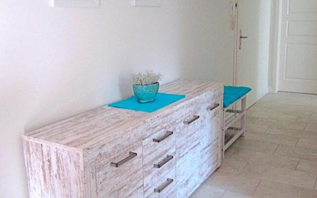 Les Belles, Haus Davide, FW Elegant FW 8