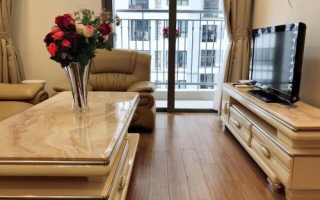 Elegant Parkhill Apt 1