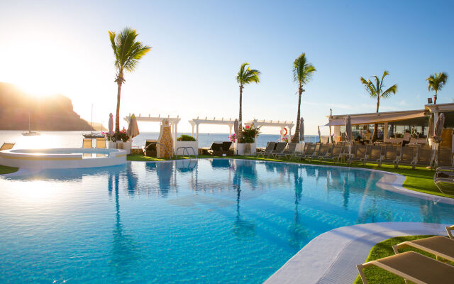 Hotel LIVVO Puerto de Mogán