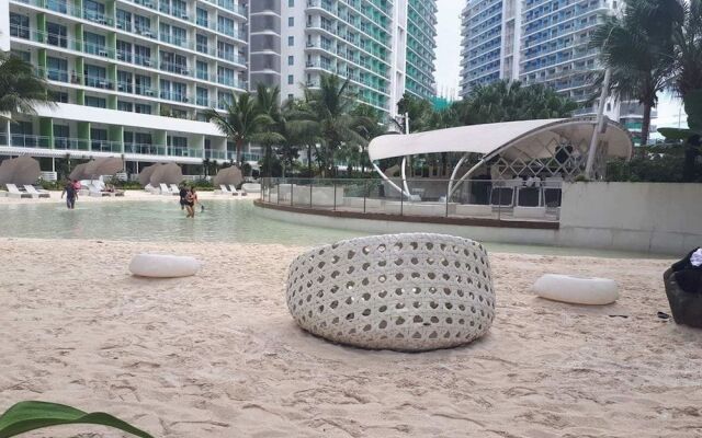 Davis Place at Azure