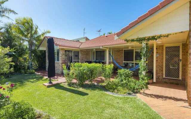 SECRET GARDEN - WiFi - Netflix - Pet Friendly