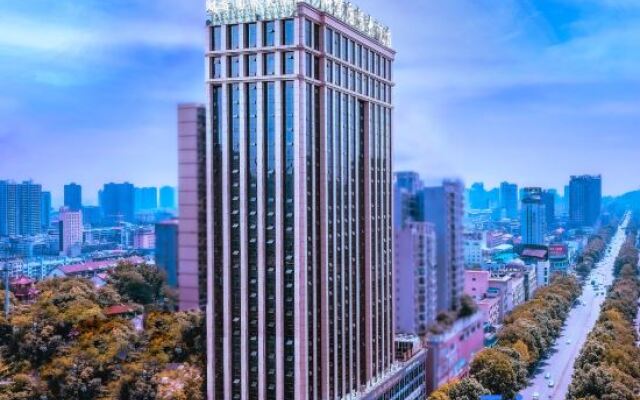 Jiulong Huatian Caizhi Hotel