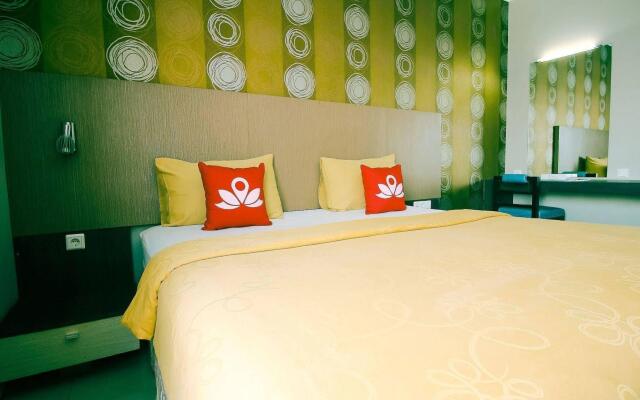 ZEN Rooms Near PVJ