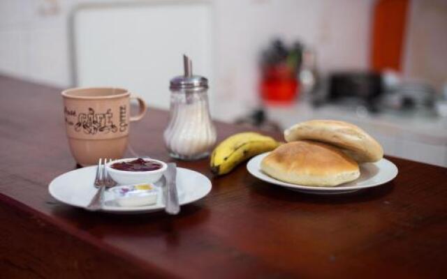 Tupackers Hostel