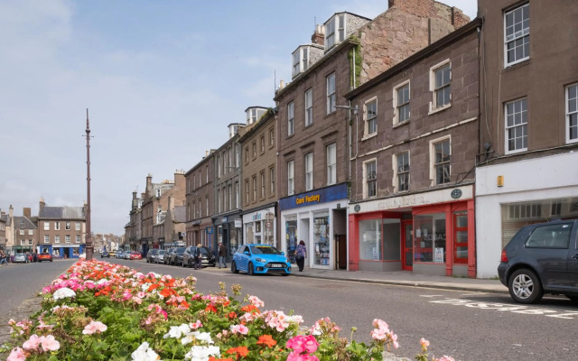 Townhouse Apartments Montrose