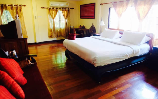 Joy's House – Guest Rooms – Chiang Mai