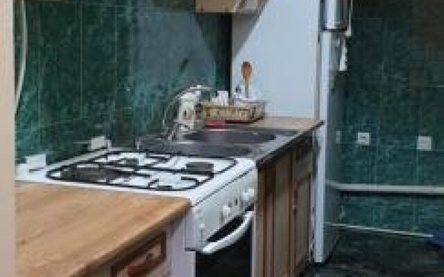 2 BR Dream House Near Liberty Square